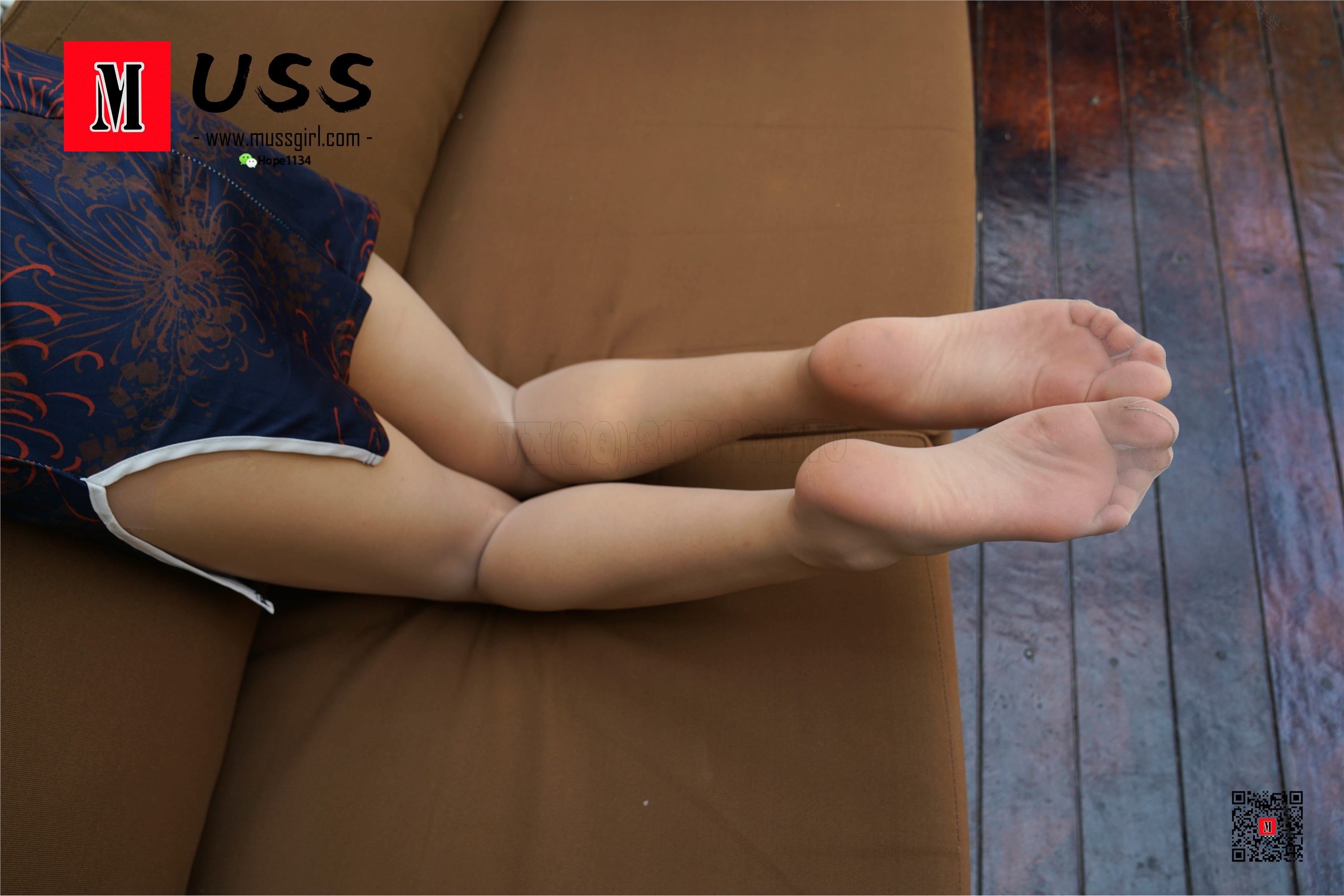 MussGirl慕丝女郎  NO.120 我不轻易露腿，因为我不想“生灵涂炭”《脚》